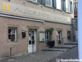 Al Dente outside