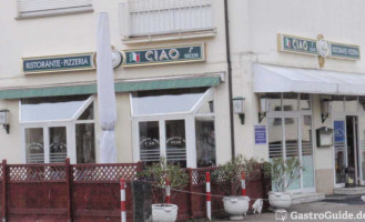 Pizzeria Ciao outside