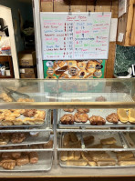 Spiffys Bakery inside