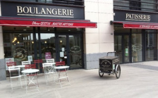 Le Boulanger de L'Hippodrome inside