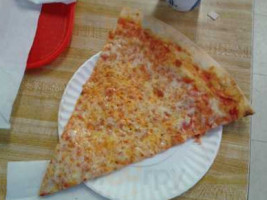 Randazzo's Pizzeria food