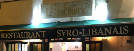 Le Palmyre outside