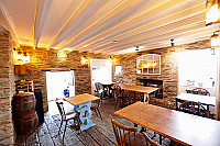 Ye Olde Malthouse Inn inside