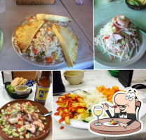 De Mariscos Cachetes food