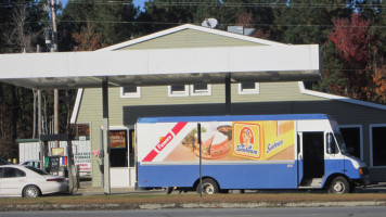 Black Rock Deli outside