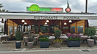 Lido Marechiaro Pizzeria inside