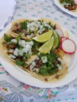 Tacos El Pelon food