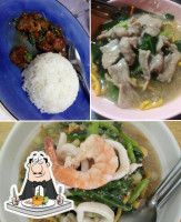 ราดหน้าหมูหมัก 8 ริ้ว food