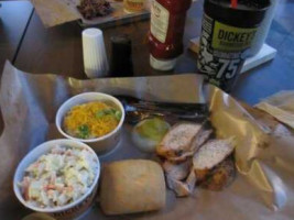 Dickey's Barbecue Pit food