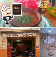 Taqueria González food