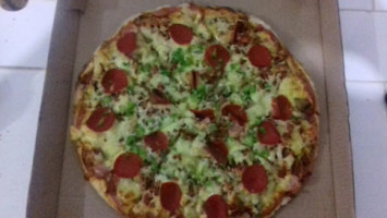 Alejo's Pizza food