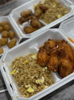 Wings 'n ' Rice food