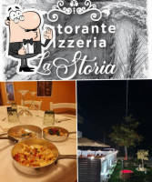 Pizzeria La Storia outside