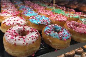 Lickin' Good Donuts food