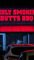 Holy Smokin Butts Bbq food