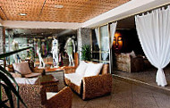 Sea Club Lounge inside