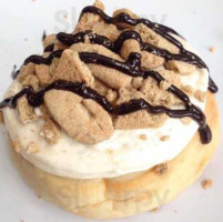 Cinnaholic food