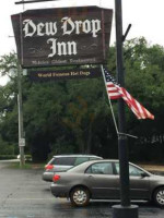 Dew Drop Inn outside