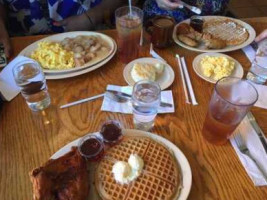 Roscoe's Chicken Waffles Pasadena food