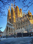 Coffee Time Sagrada Familia outside