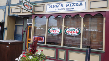 Dino's Pizza outside