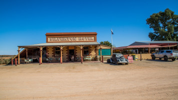 Silverton Hotel food