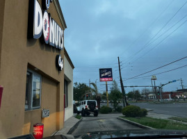 City Donuts Café outside