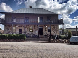 Taralga Hotel Restaurant outside