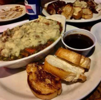 Khalil's Pub food