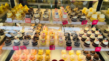 Gigi's Cupcakes food