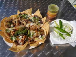 Joliza's Tacos food