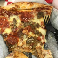 Carmelo's Pizzeria food