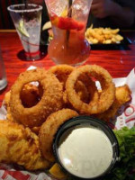 Red Robin Gourmet Burgers And Brews food