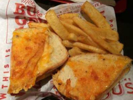 Red Robin Gourmet Burgers And Brews food