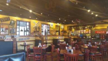 Zaxby's inside