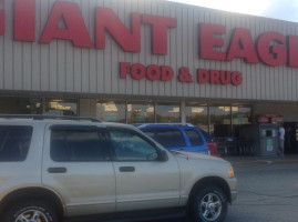 Giant Eagle Bakery food