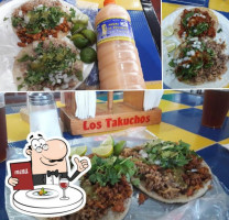 Los Takuchos food