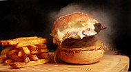 Gaudina Burgers food