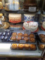 Moreno Bakery food