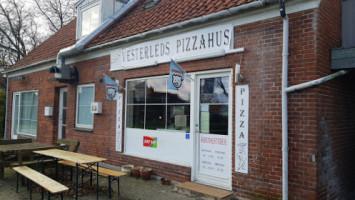 Vesterleds Pizzahus inside