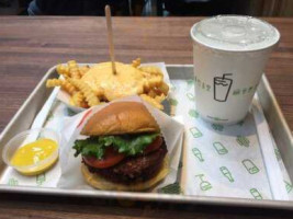 Shake Shack West Loop food