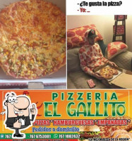 Pizzeria El Gallito Coyuca food