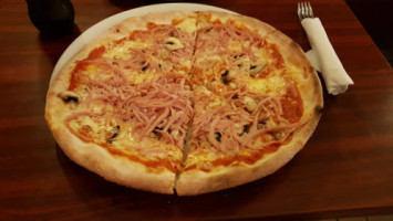 Taarnby Pizza food