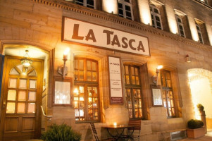 la tasca inside