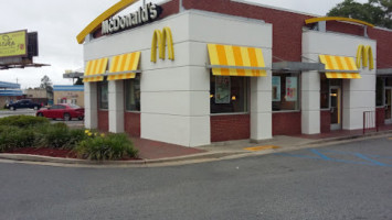 Mcdonald's outside