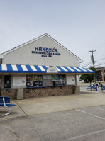 Handel's Homemade Ice Cream Yogurt outside