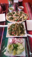 Taqueria Los Güeros food