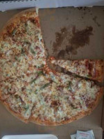 Tumby's Pizza food