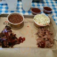 Dickey's Barbecue Pit food