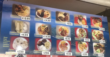 Salvadoreño menu